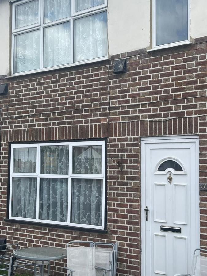 Relevant Bed and Breakfast Bexley Exterior foto